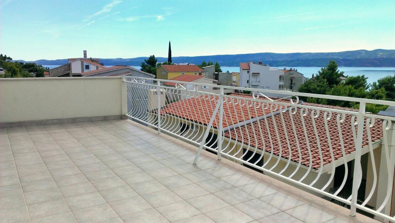 Apartments Marko Nemira Omis Luaran gambar