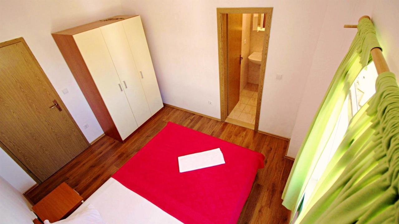 Apartments Marko Nemira Omis Luaran gambar