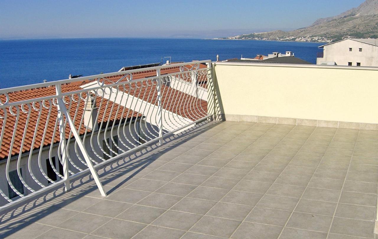 Apartments Marko Nemira Omis Luaran gambar