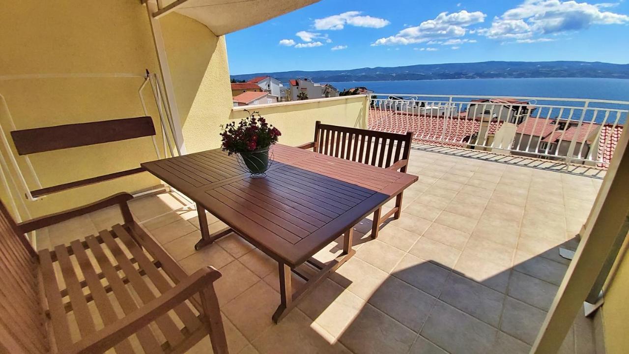Apartments Marko Nemira Omis Luaran gambar