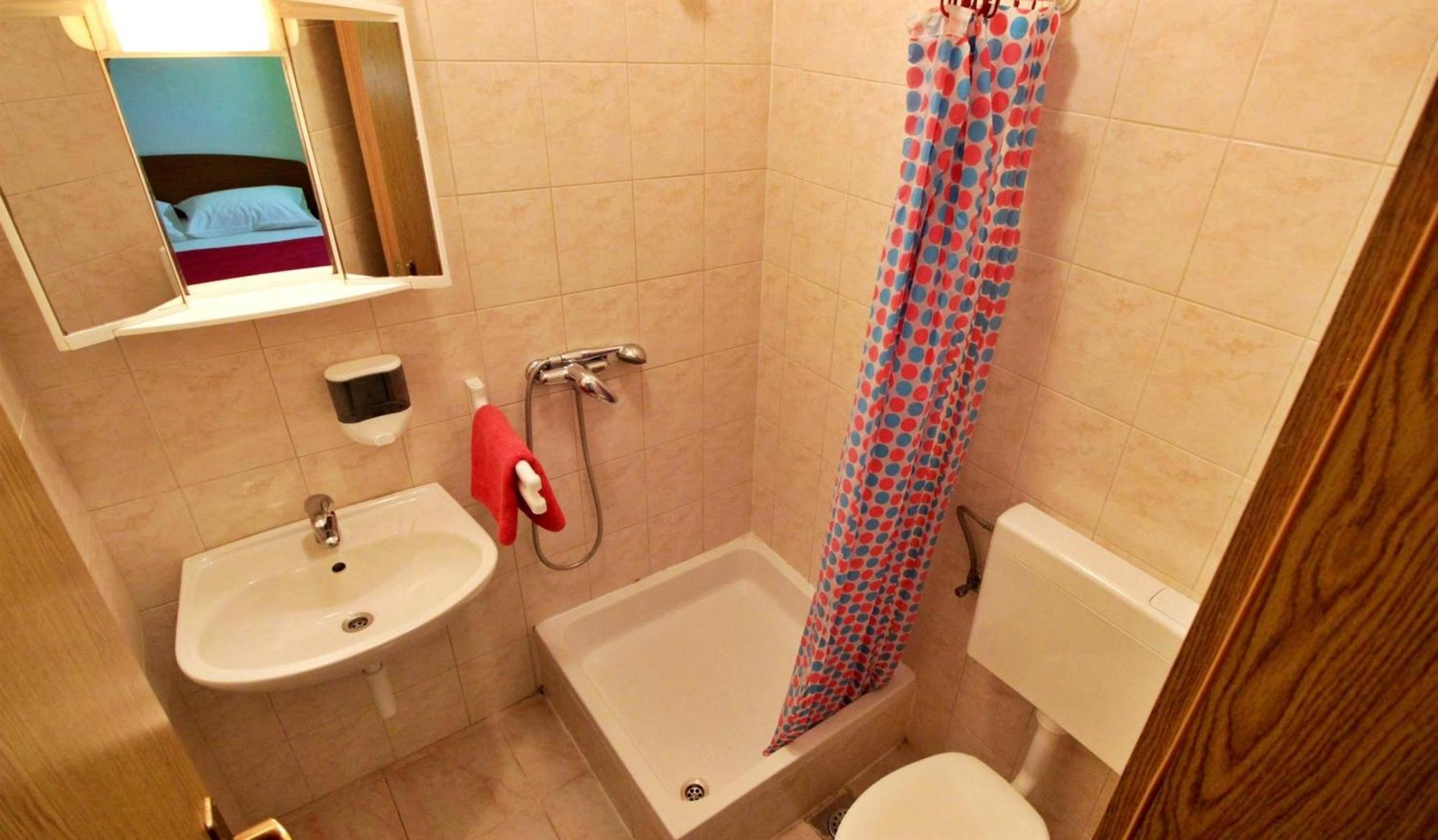 Apartments Marko Nemira Omis Bilik gambar